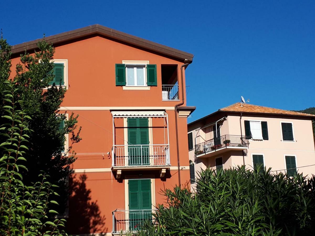 Appartamenti Enrica Moneglia Exterior foto