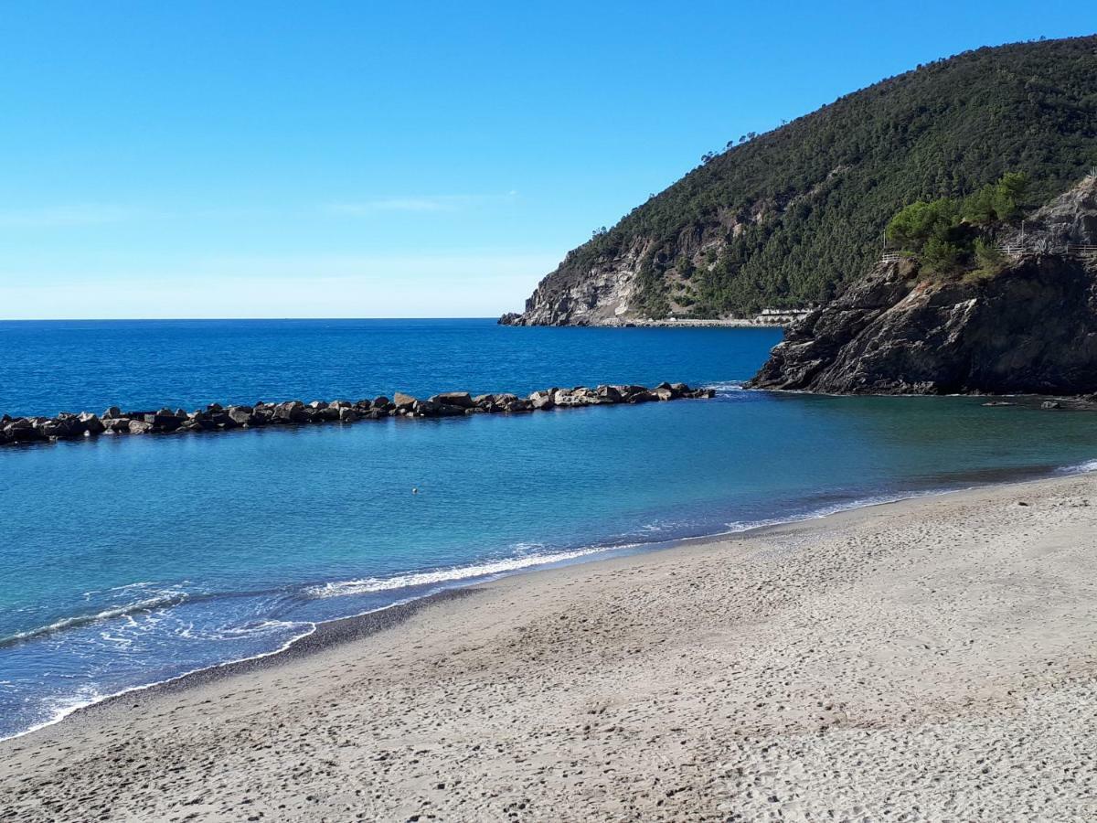 Appartamenti Enrica Moneglia Exterior foto